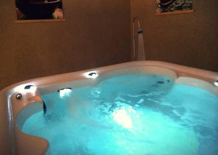 Natura Club & - Adults Guests Hotel Vlassada